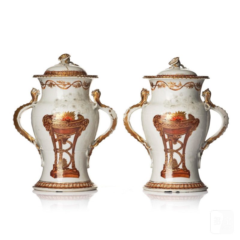 A pair of fine Chinese Export vases with covers,